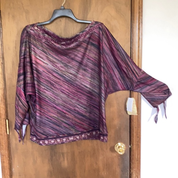 Relist3/25 NWT One World soft boho print detail tie detail top 3X - Picture 3 of 17